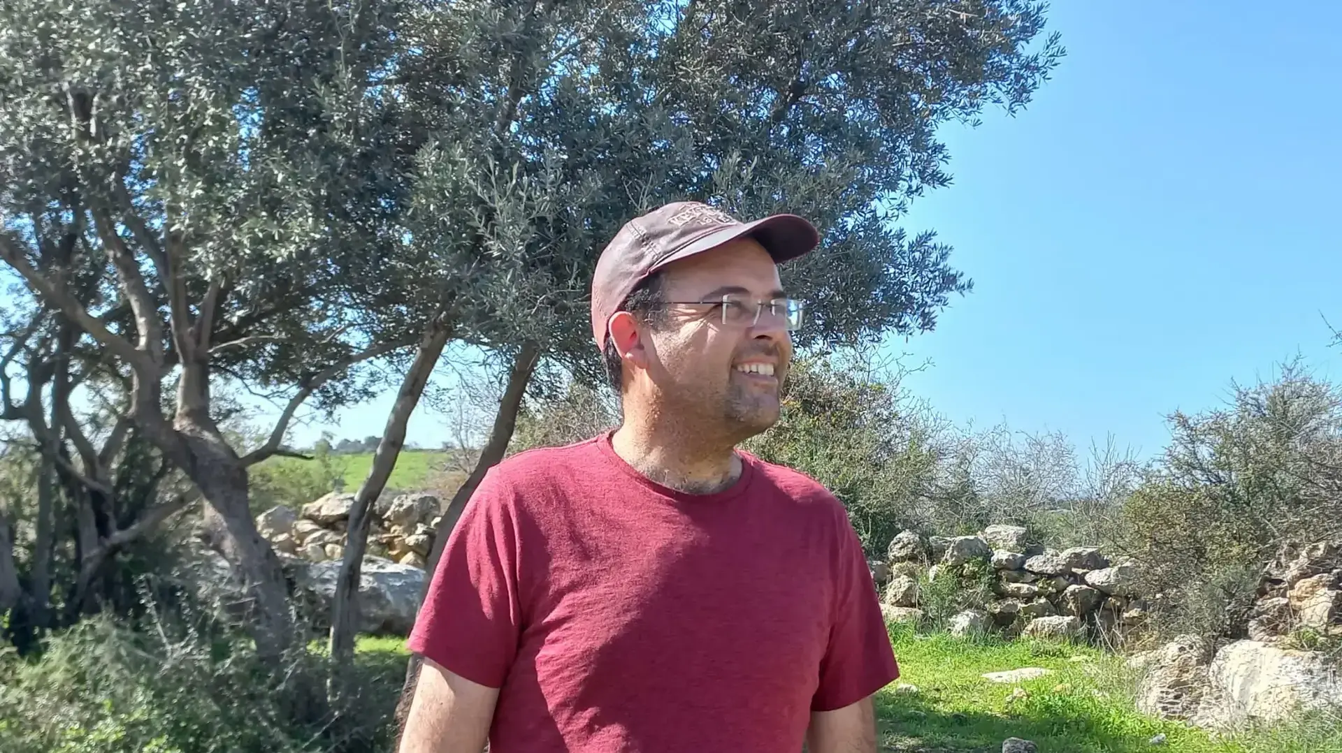 יוני דינור, סייע בהכנת הכתבה יוני דינור, סייע בהכנת הכתבה