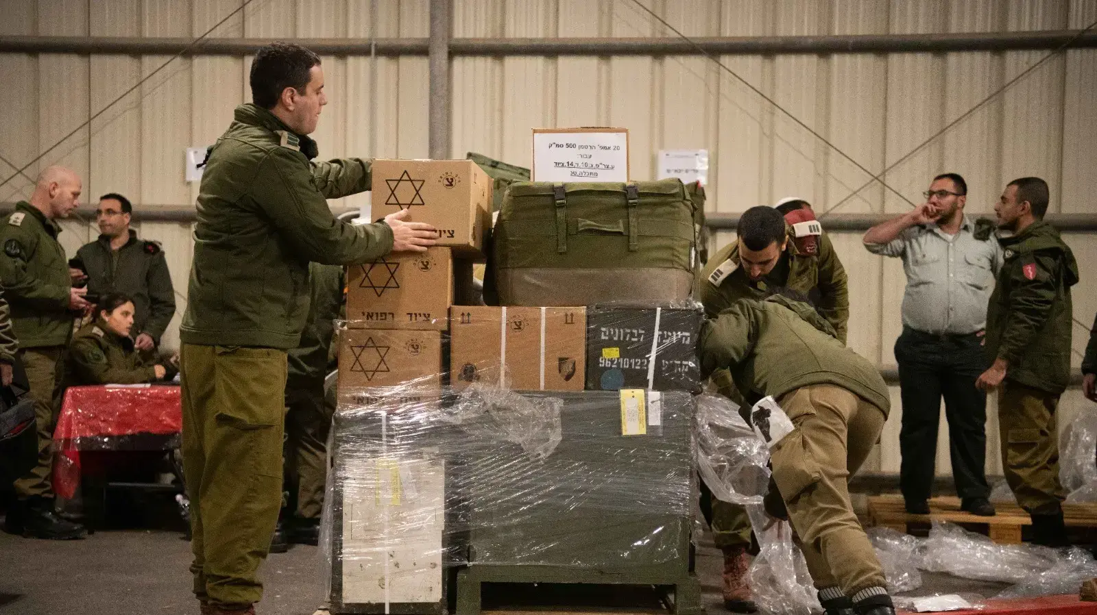 משלחת סיוע של חיל הרפואה, באגף הטכנולוגיה והלוגיסטיקה בצה"ל ובשיתוף משרד הביטחון ומשרד הבריאות תמריא לפנות בוקר (ד') לדרום טורקיה. 7 בפברואר 2023 משלחת סיוע של חיל הרפואה, באגף הטכנולוגיה והלוגיסטיקה בצה"ל ובשיתוף משרד הביטחון ומשרד הבריאות תמריא לפנות בוקר (ד') לדרום טורקיה. 7 בפברואר 2023