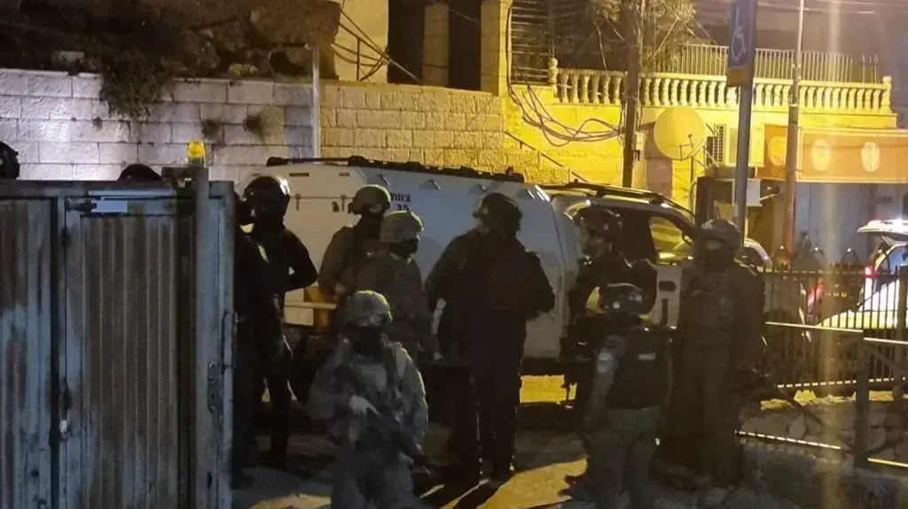 כוחות הביטחון אטמו את בית משפחתו של המחבל שביצע את פיגוע הדריסה בירושלים. 12 בפברואר 2023