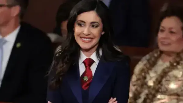אנה פאולינה לונה, חברת קונגרס רפובליקנית מפלורידה שטוענת כי היא יהודייה משיחית