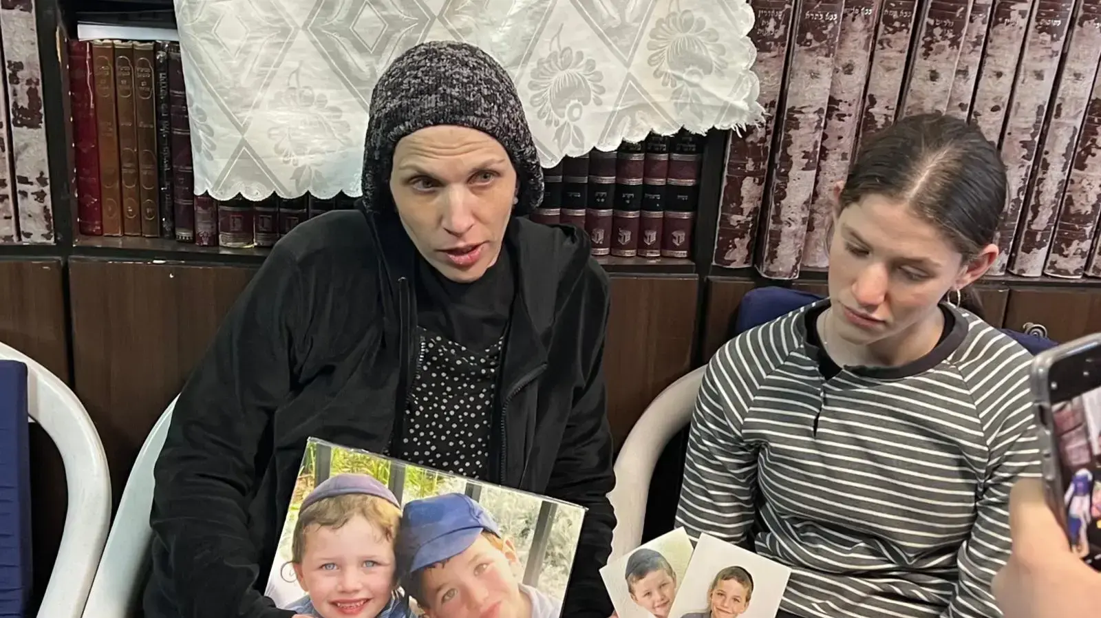 דבורה פלאי אימם של הנרצחים בפיגוע אשר ויעקב פלאי. 12 בפברואר 2023 דבורה פלאי אימם של הנרצחים בפיגוע אשר ויעקב פלאי. 12 בפברואר 2023