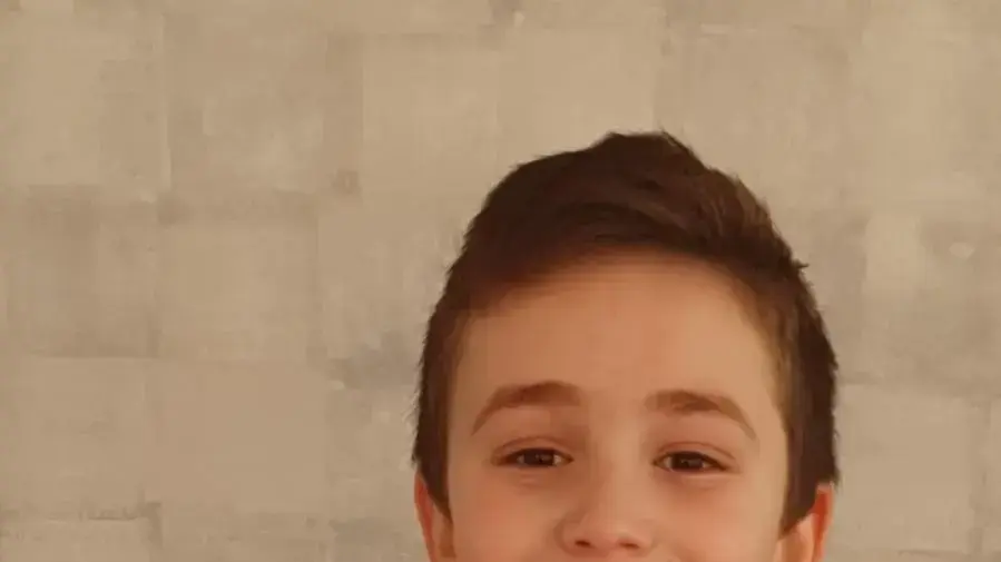 הרקדן הצעיר בן קרסו, בן 8 מרמת השרון, שגנב את ההצגה בהופעה של שלמה ארצי בפברואר 2023 הרקדן הצעיר בן קרסו, בן 8 מרמת השרון, שגנב את ההצגה בהופעה של שלמה ארצי בפברואר 2023