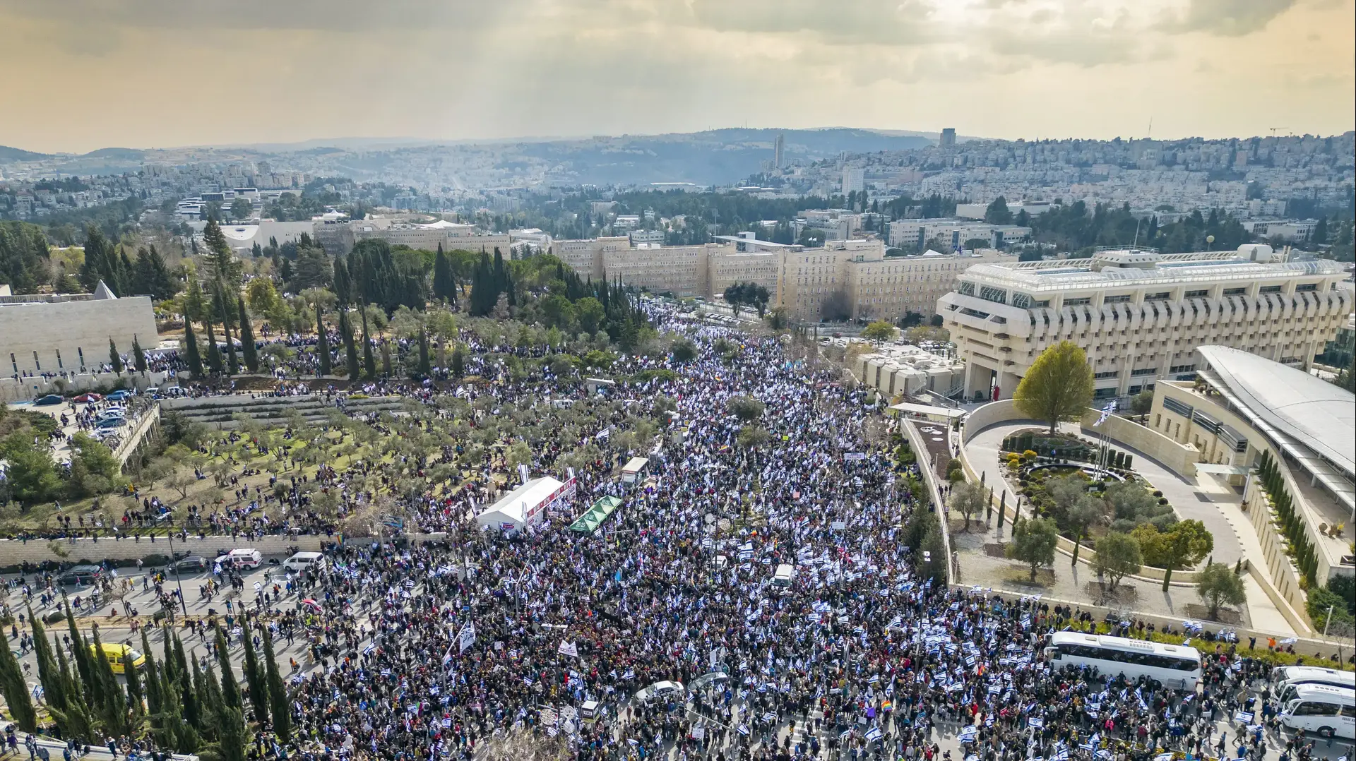 הפגנה נגד המהפכה המשפטית, הכנסת, ירושלים, 13 בפברואר 2023 הפגנה נגד המהפכה המשפטית, הכנסת, ירושלים, 13 בפברואר 2023