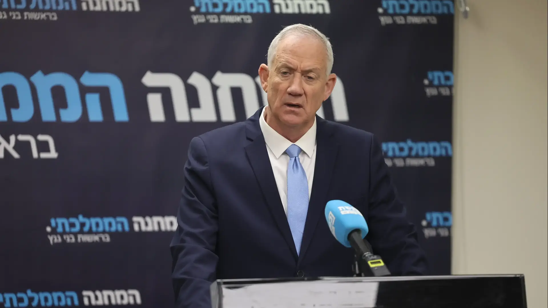 בני גנץ בישיבת סיעת המחנה הממלכתי, 20 בפברואר 2023 בני גנץ בישיבת סיעת המחנה הממלכתי, 20 בפברואר 2023