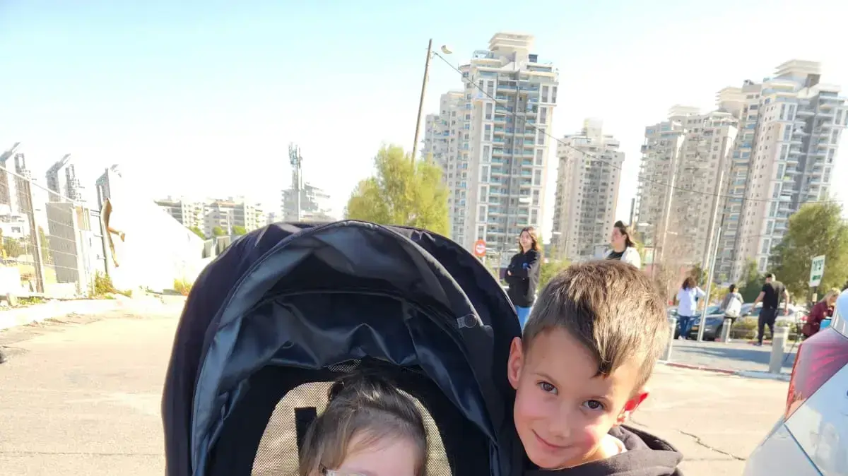 ילדיה של גל ממון ילדיה של גל ממון