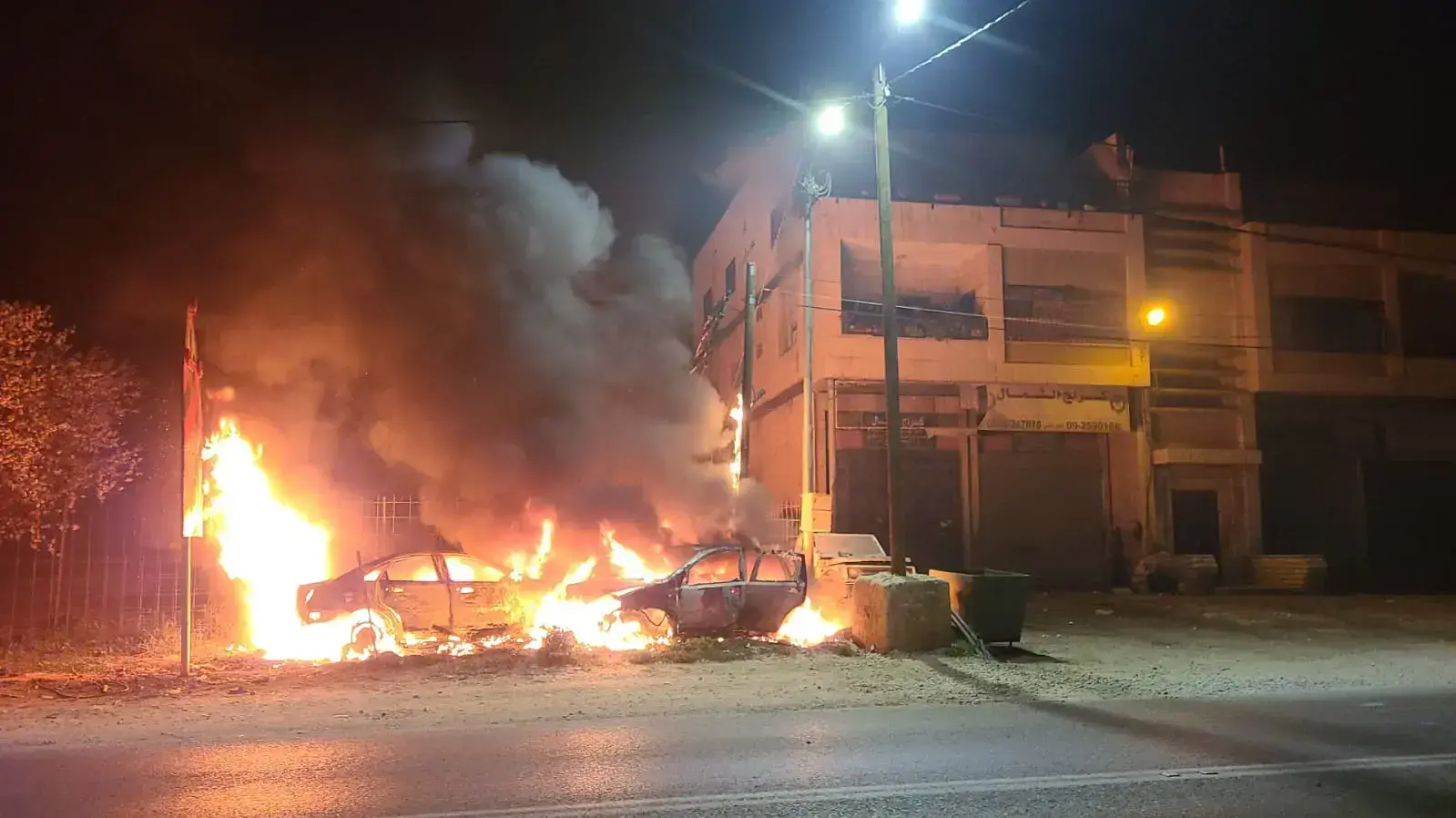 עימותים בין יהודים לערבים בחווארה- הוצת בית של משפחה פלסטינית. 26 בפברואר 2023 עימותים בין יהודים לערבים בחווארה- הוצת בית של משפחה פלסטינית. 26 בפברואר 2023