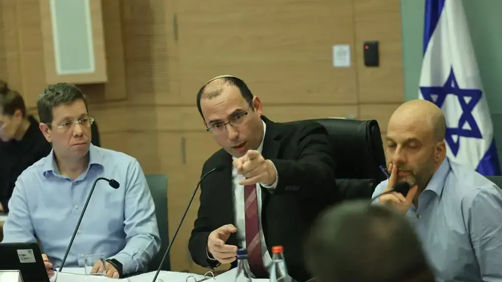 שמחה רוטמן, דיון ועדת החוקה, 1 במרץ 2023 שמחה רוטמן, דיון ועדת החוקה, 1 במרץ 2023