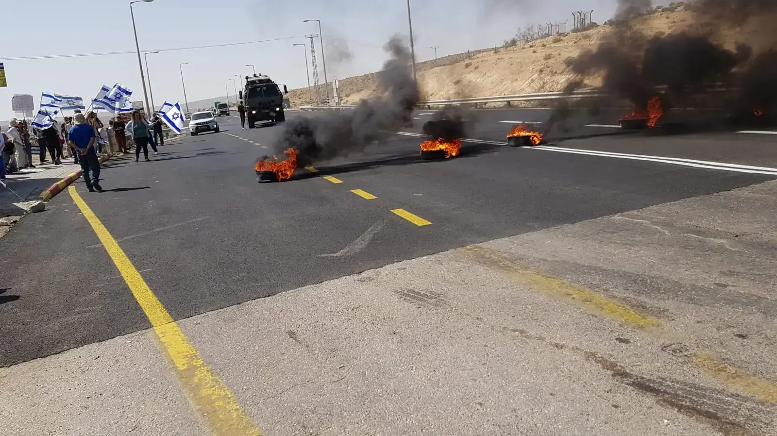 מפגינים במחאה על המהפכה המשפטית,מדרשת בן גוריון 1 במרץ 2023 מפגינים במחאה על המהפכה המשפטית,מדרשת בן גוריון 1 במרץ 2023