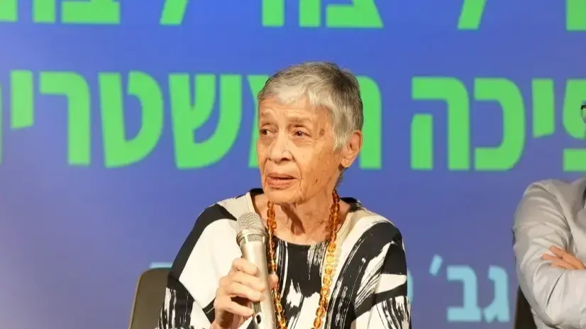 שגרירת ישראל לשעבר באו"ם, גבריאלה שליו, בכנס התנועה לאיכות השלטון על המהפכה המשפטית. 3 במרץ 2023