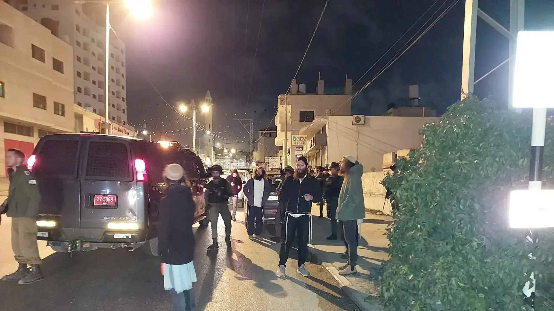 עימותים בין מתנחלים לפלסטינים בחווארה. 6 במרץ 2023 עימותים בין מתנחלים לפלסטינים בחווארה. 6 במרץ 2023