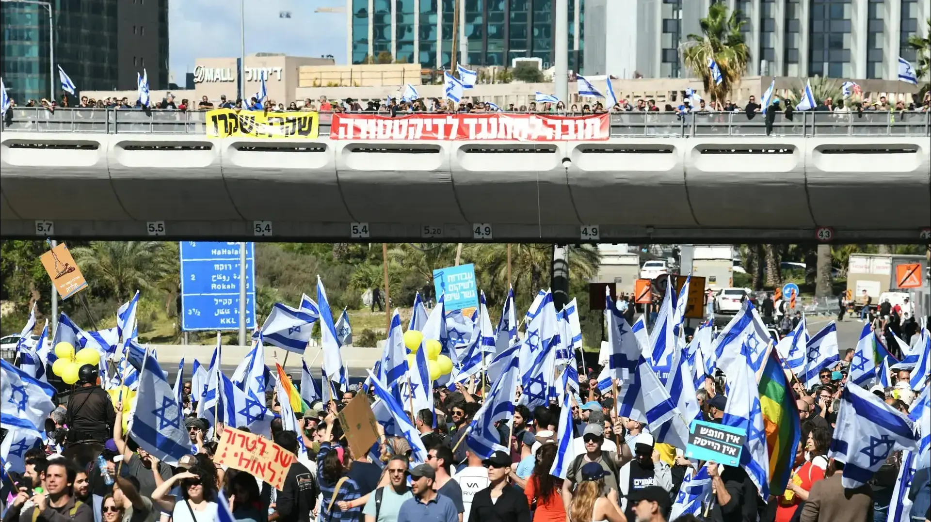 מהומות באיילון בהפגנה נגד המהפכה המשפטית. 9 במרץ 2023 מהומות באיילון בהפגנה נגד המהפכה המשפטית. 9 במרץ 2023