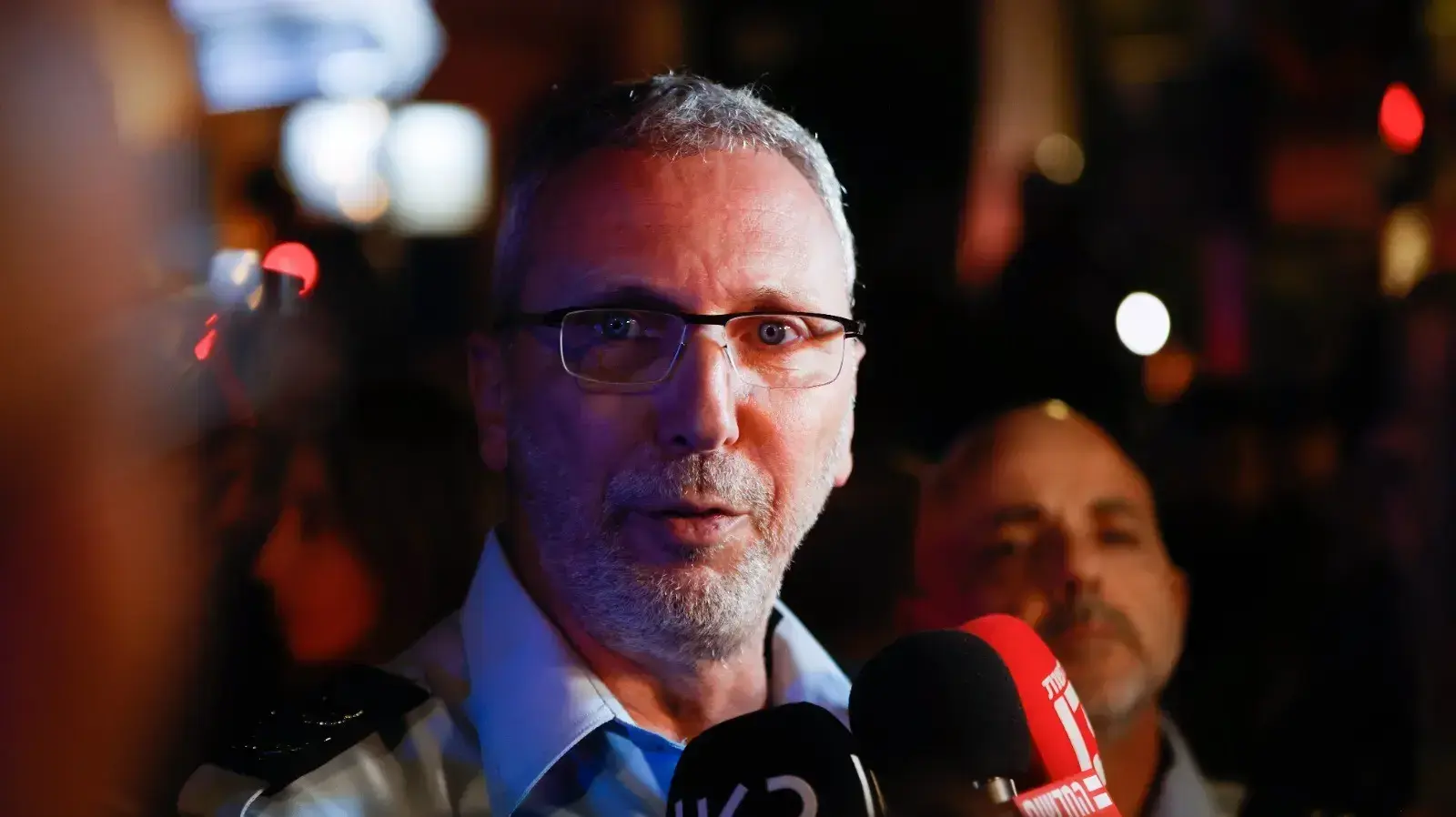 מפקד מחוז תל אביב עמי אשד בזירת פיגוע ירי, דיזנגוף תל אביב, 9 במרץ 2023 מפקד מחוז תל אביב עמי אשד בזירת פיגוע ירי, דיזנגוף תל אביב, 9 במרץ 2023
