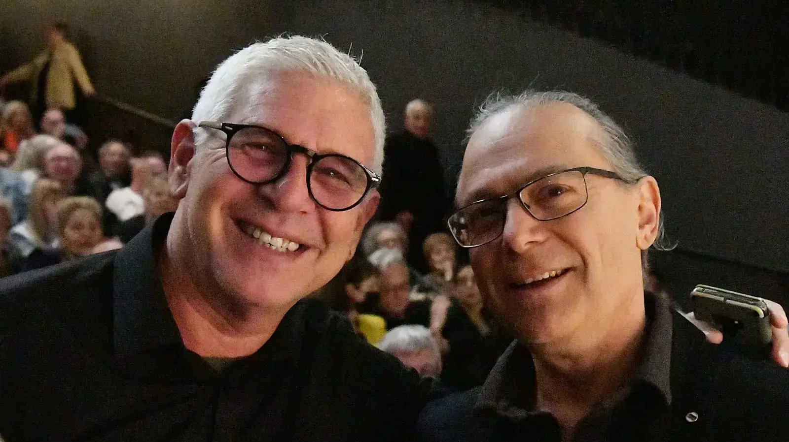 רפי קישון לצידו של עומר טופול, טקס אשכבה לשחקן חיים טופול, תיאטרון הקאמרי, תל אביב, 10 במרץ 2023 רפי קישון לצידו של עומר טופול, טקס אשכבה לשחקן חיים טופול, תיאטרון הקאמרי, תל אביב, 10 במרץ 2023