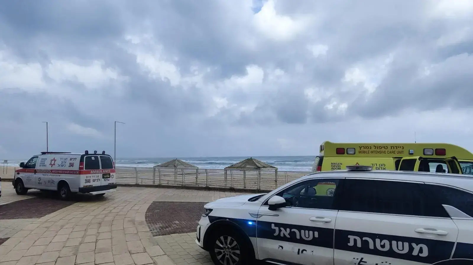 גופת גבר כבן 60 נפלטה לחוף ים באשדוד, 15 במרץ 2023 גופת גבר כבן 60 נפלטה לחוף ים באשדוד, 15 במרץ 2023