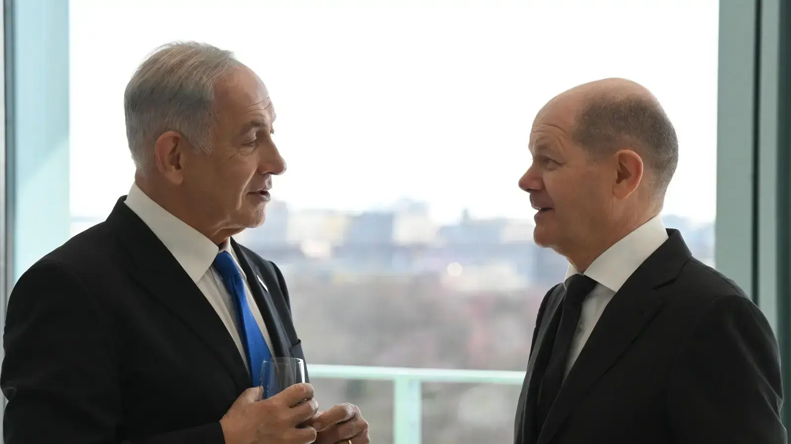 ראש הממשלה בנימין נתניהו נפגש עם קנצלר גרמניה אולף שולץ, במשרד הקנצלר בברלין, 16 במרץ 2023 ראש הממשלה בנימין נתניהו נפגש עם קנצלר גרמניה אולף שולץ, במשרד הקנצלר בברלין, 16 במרץ 2023