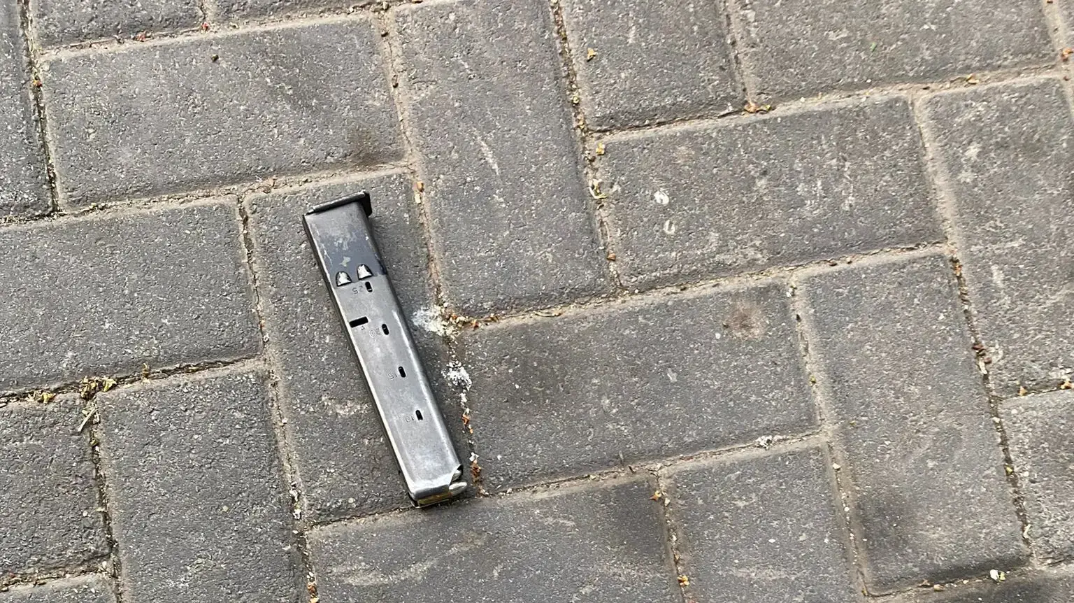 תת מקלע בו איים גבר בן 30 על אנשים במועדון בתל אביב לאחר שהורחק ממנו, 18 במרץ 2023 תת מקלע בו איים גבר בן 30 על אנשים במועדון בתל אביב לאחר שהורחק ממנו, 18 במרץ 2023