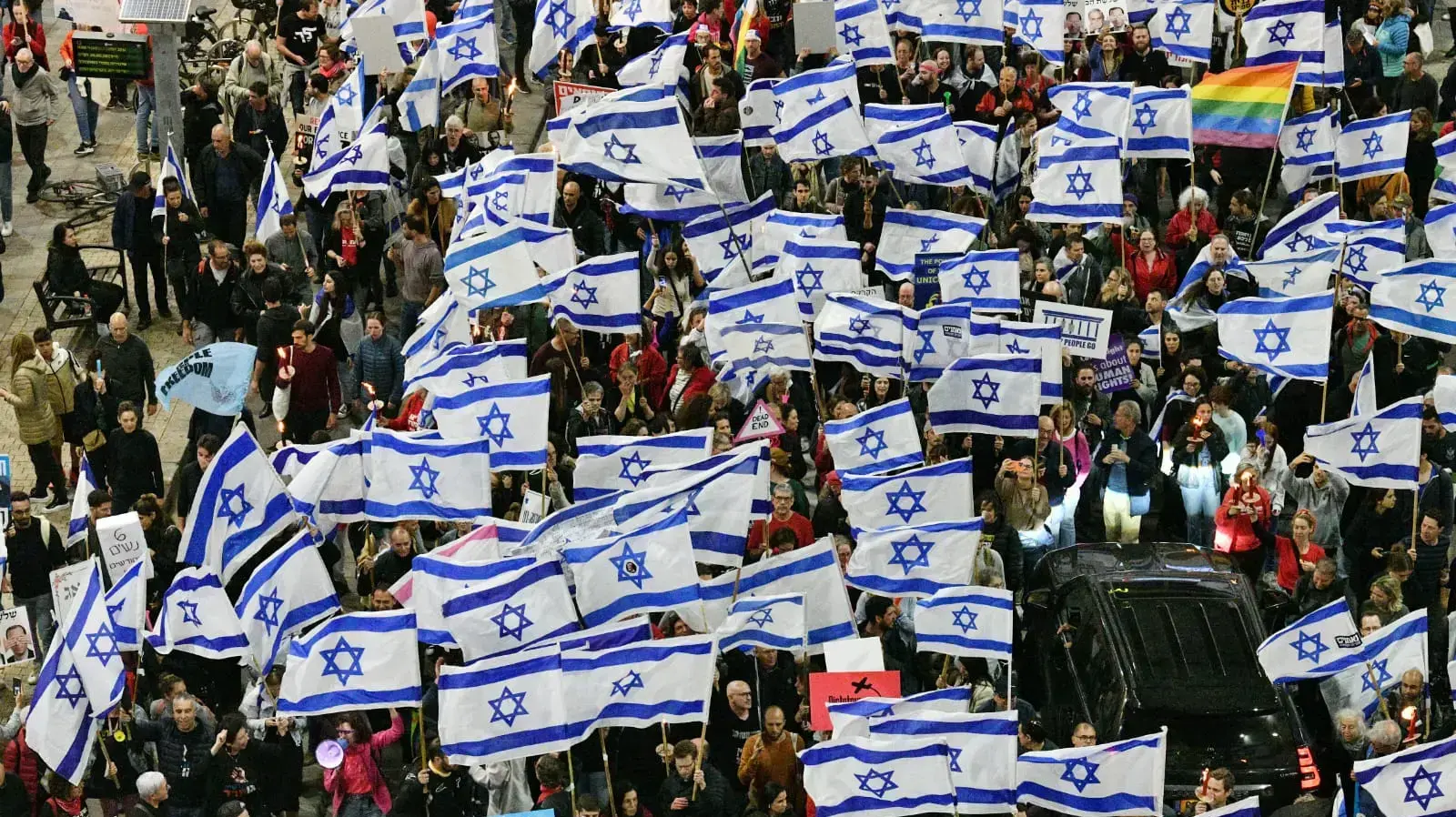 הפגנה נגד המהפכה המשפטית,קפלן, תל אביב, 18 במרץ 2023 הפגנה נגד המהפכה המשפטית,קפלן, תל אביב, 18 במרץ 2023