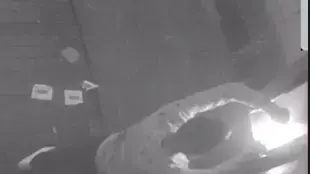 הורחק ממועדון באילת – וניסה להצית אותו | תיעוד הורחק ממועדון באילת – וניסה להצית אותו | תיעוד