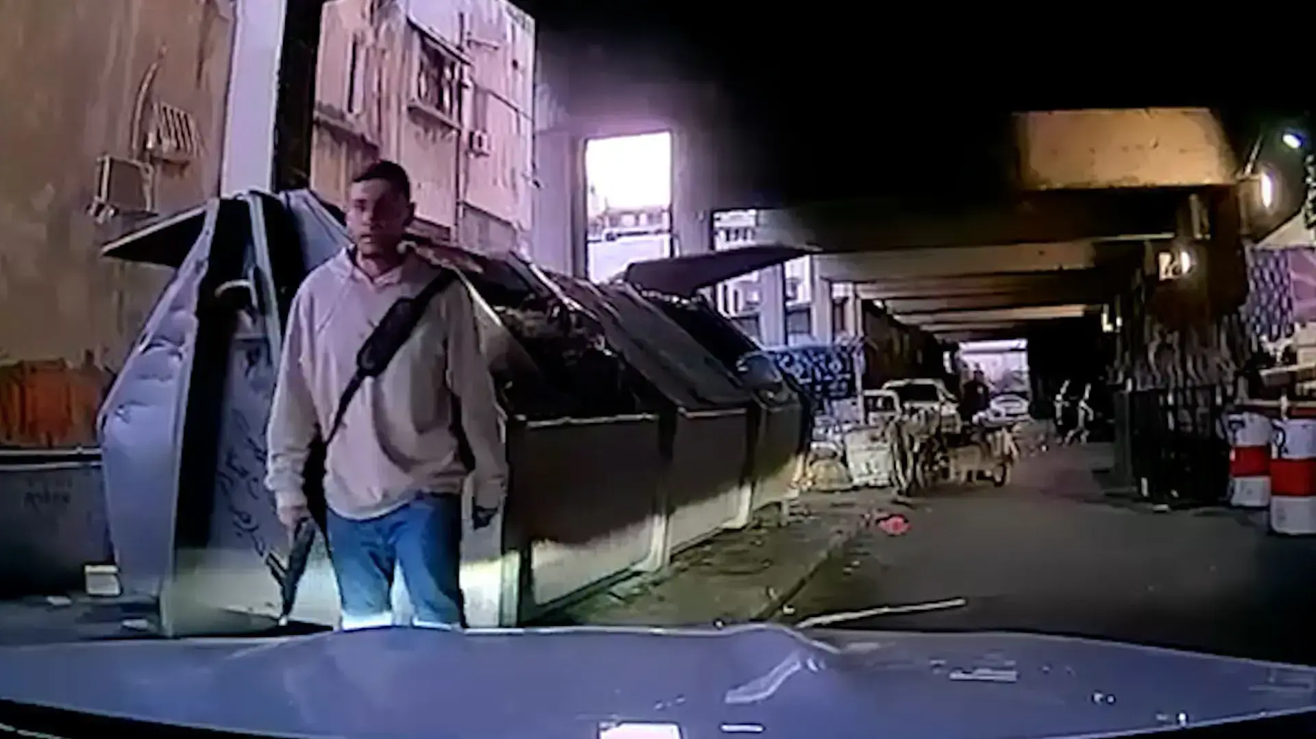 "אולי רצה להרוג": בן 30 איים על אנשים במועדון בתל אביב בתת מקלע
19.03.23
