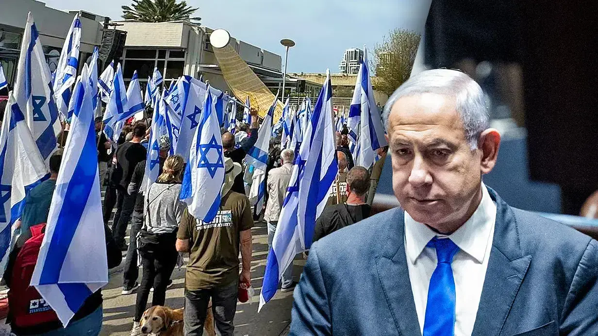 בנימין נתניהו | הפגנה נגד המהפכה המשפטית