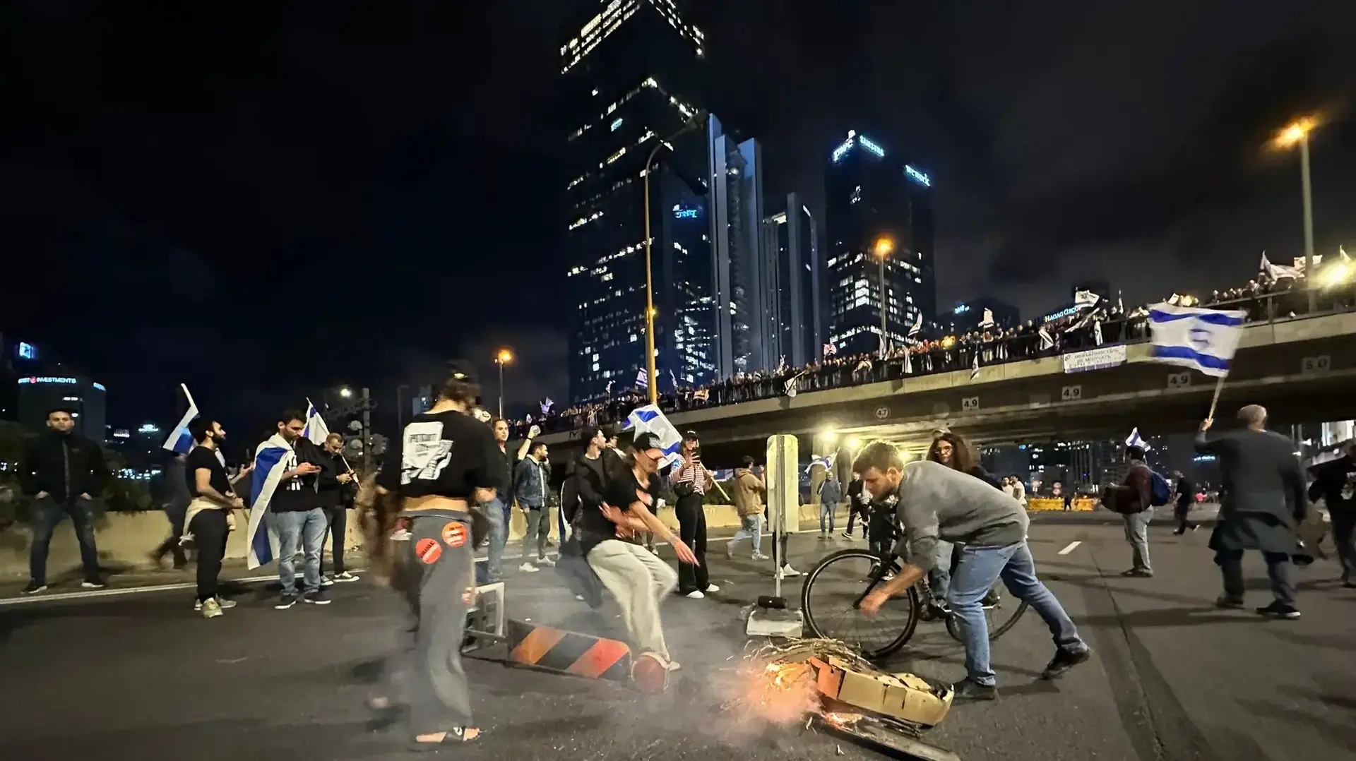 הפגנה נגד המהפכה המשפטית,נתיבי איילון ת"א, 25 במרץ 2023
