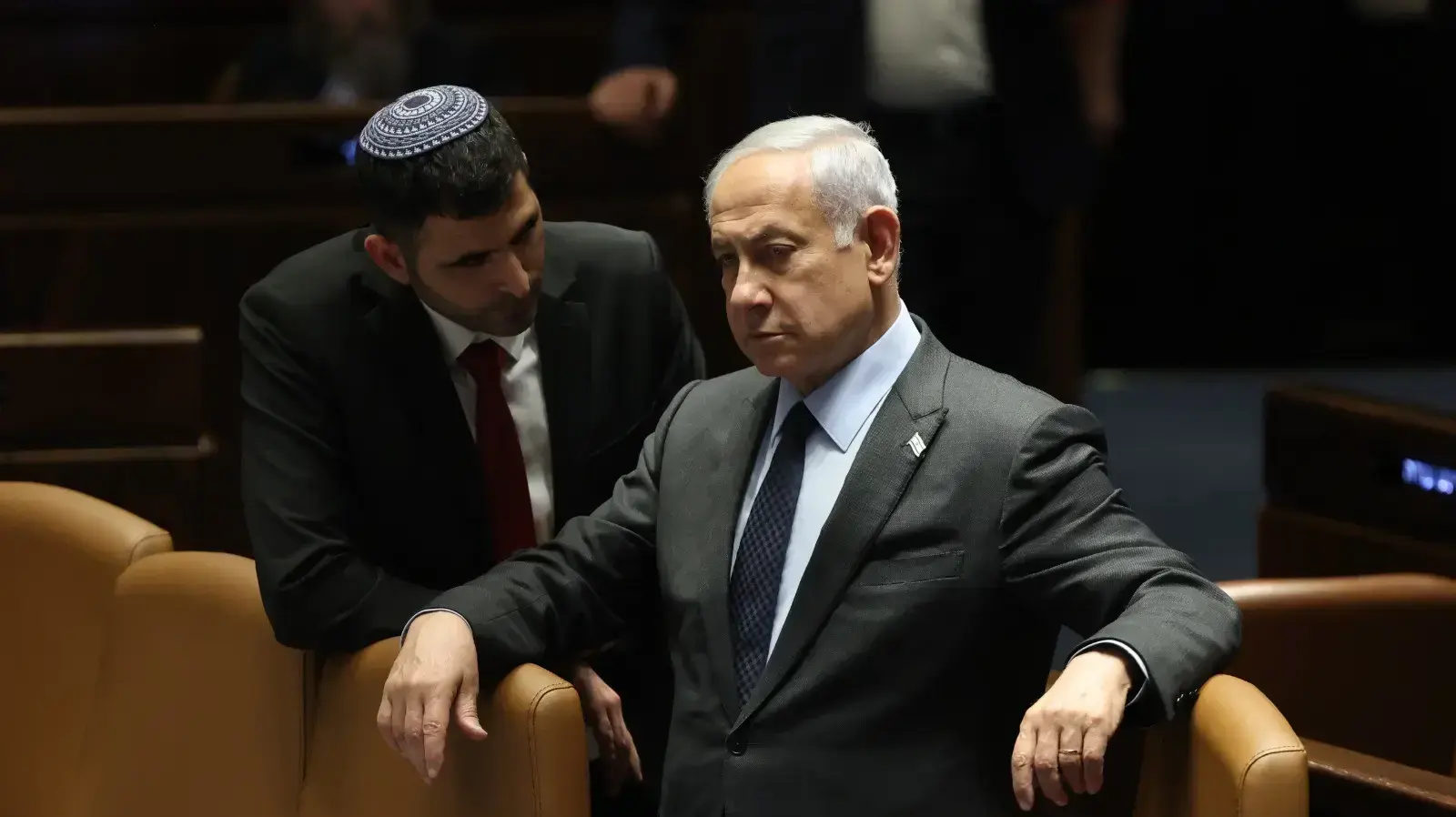ראש הממשלה בנימין נתניהו, שלמה קרעי, בדיון במליאת הכנסת, 27 במרץ 2023 ראש הממשלה בנימין נתניהו, שלמה קרעי, בדיון במליאת הכנסת, 27 במרץ 2023