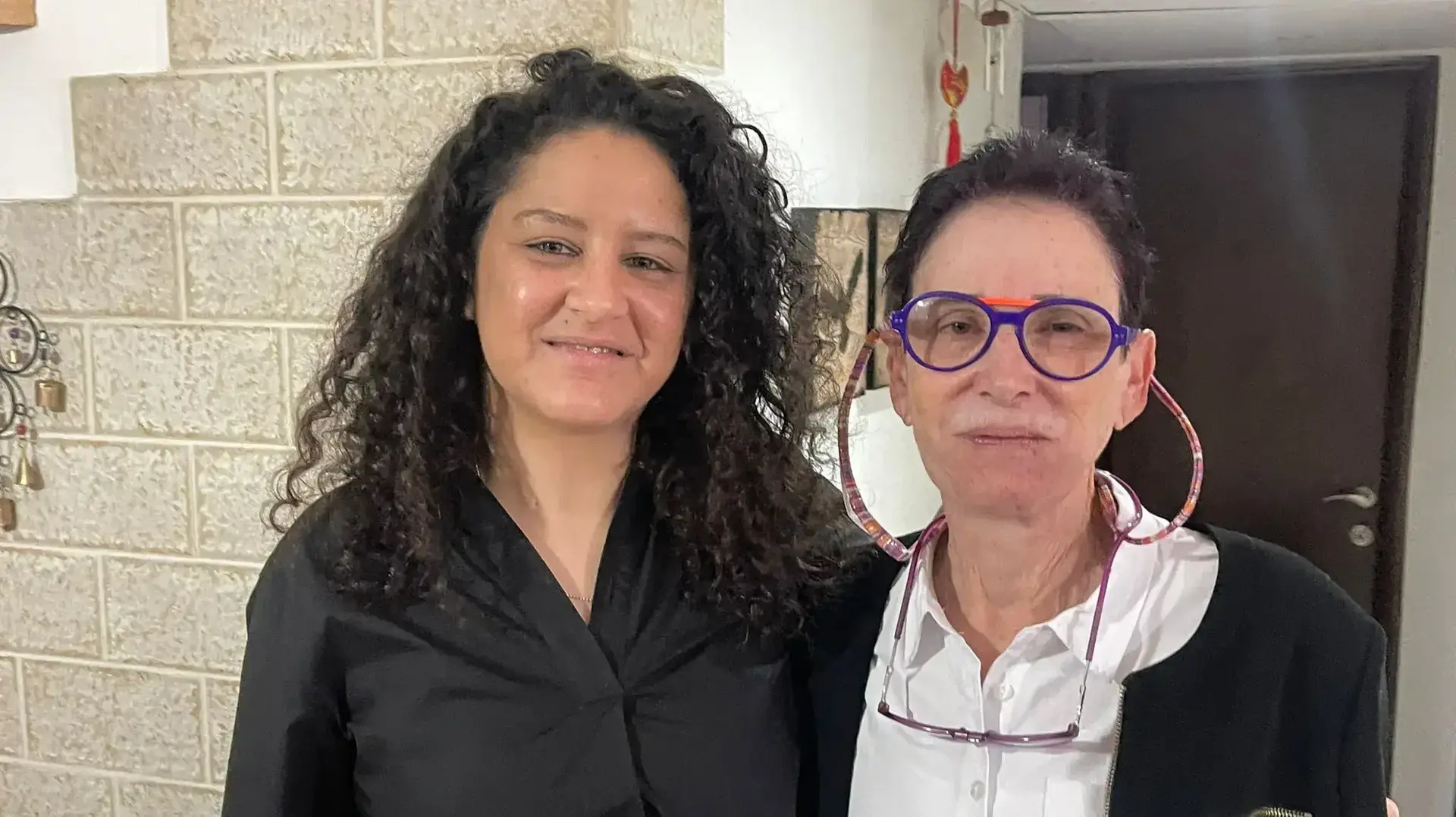פידא כיואן, שוחררה מכלא אבו דאבי, עם עו"ד תמי אולמן, חיפה, 27 במרץ 2023 פידא כיואן, שוחררה מכלא אבו דאבי, עם עו"ד תמי אולמן, חיפה, 27 במרץ 2023