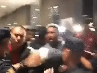 שחקני נבחרת פרו בעימות עם המשטרה בספרד