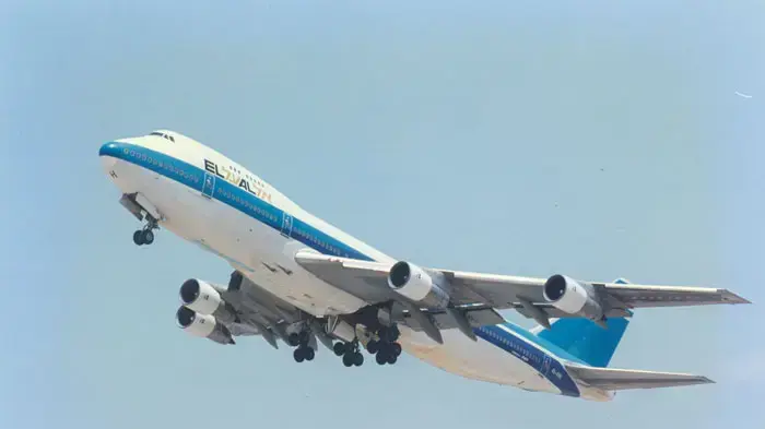מטוס אל על 747