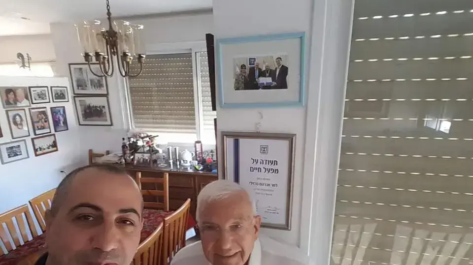מימין: אברהם "איברהים" ברזילי עם אבנר אברהם מימין: אברהם "איברהים" ברזילי עם אבנר אברהם