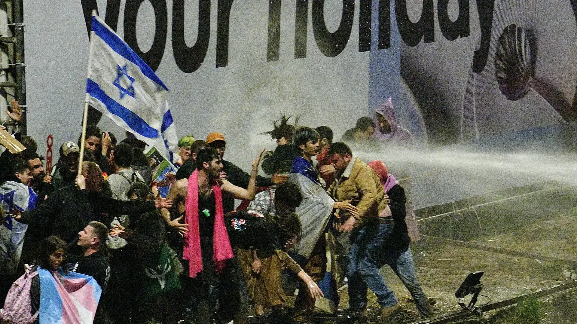 על רקע ההדברות, השבוע ה-13 להפגנות נגד המהפכה המשפטית בצומת קפלן, תל אביב 01 באפריל 2023 על רקע ההדברות, השבוע ה-13 להפגנות נגד המהפכה המשפטית בצומת קפלן, תל אביב 01 באפריל 2023