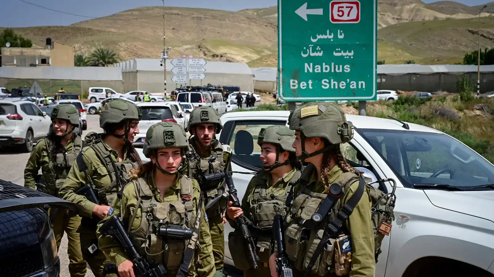 זירת פיגוע ירי בצומת חמרה שבצפון בקעת הירדן ,7 באפריל 2023 זירת פיגוע ירי בצומת חמרה שבצפון בקעת הירדן ,7 באפריל 2023