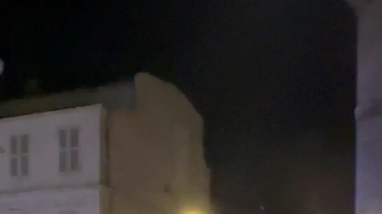שני בניינים קרסו בעיר מרסיי בצרפת שני בניינים קרסו בעיר מרסיי בצרפת