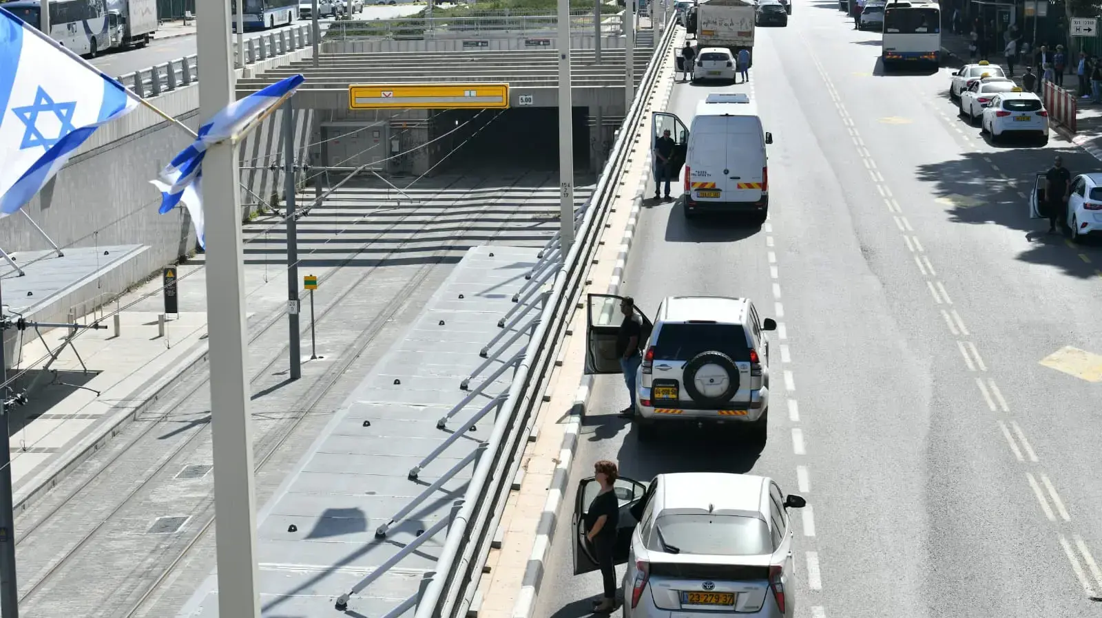 צפירה בת שתי דקות נשמעת ברחבי הארץ לזכר 6 מיליון היהודים שנרצחו בשואה 18 באפריל 2023 צפירה בת שתי דקות נשמעת ברחבי הארץ לזכר 6 מיליון היהודים שנרצחו בשואה 18 באפריל 2023