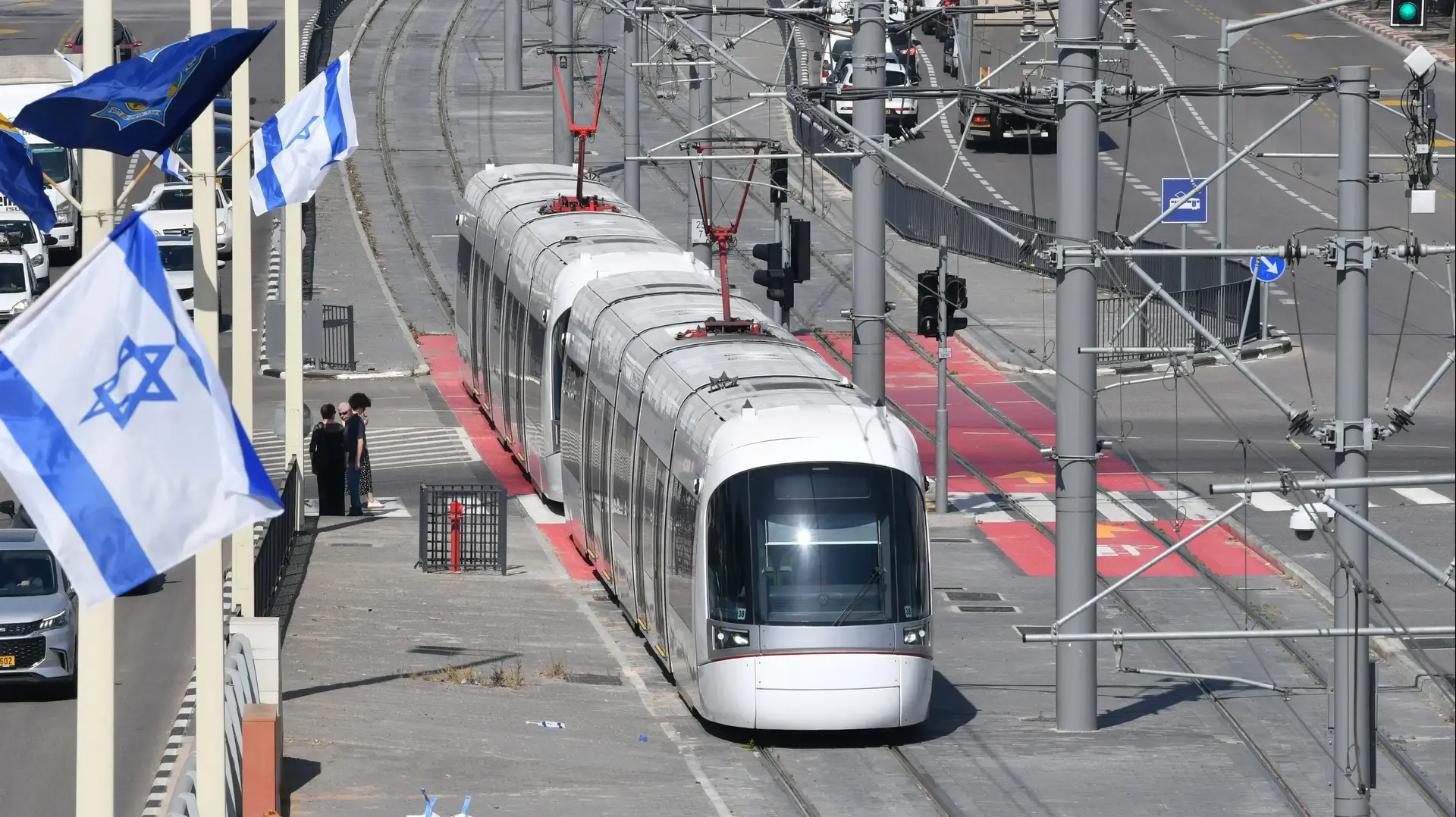 הרכבת הקלה ציר ז'בוטינסקי פתח תקווה הרכבת הקלה ציר ז'בוטינסקי פתח תקווה