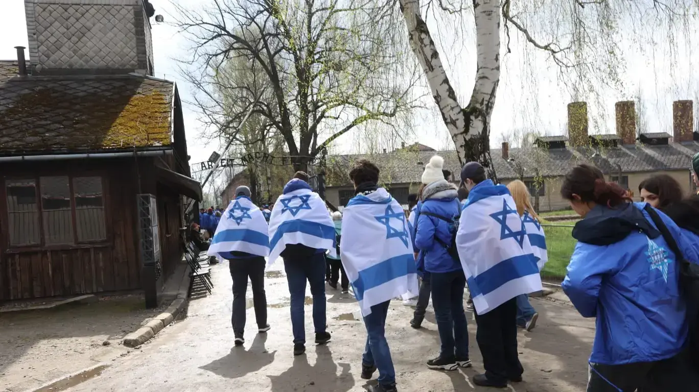 מצעד החיים במחנה ההשמדה אושוויץ בפולין.18 באפריל 2023 מצעד החיים במחנה ההשמדה אושוויץ בפולין.18 באפריל 2023