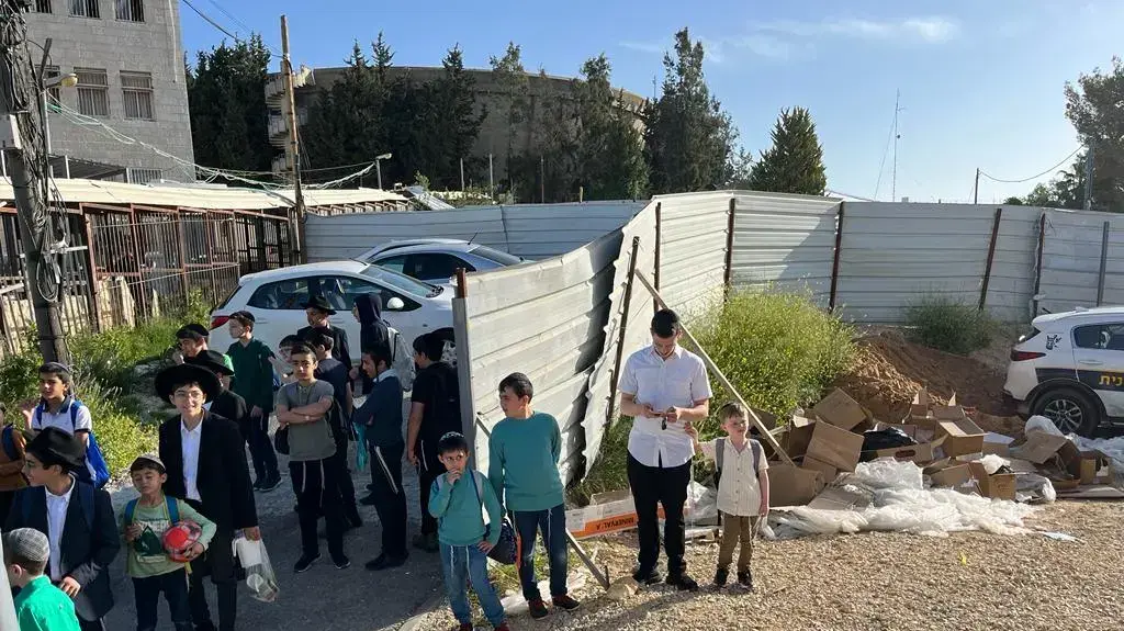 מבנה תלמוד התורה ״תורת חיים״ בשכונת רמות בירושלים שנהרס מבנה תלמוד התורה ״תורת חיים״ בשכונת רמות בירושלים שנהרס