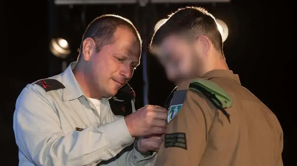 סמ"ר י', היה הקשר של בר פלח בעת הקרב סמ"ר י', היה הקשר של בר פלח בעת הקרב