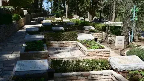 חלקה 9 בית העלמין הצבאי, הר הרצל, ירושלים. 