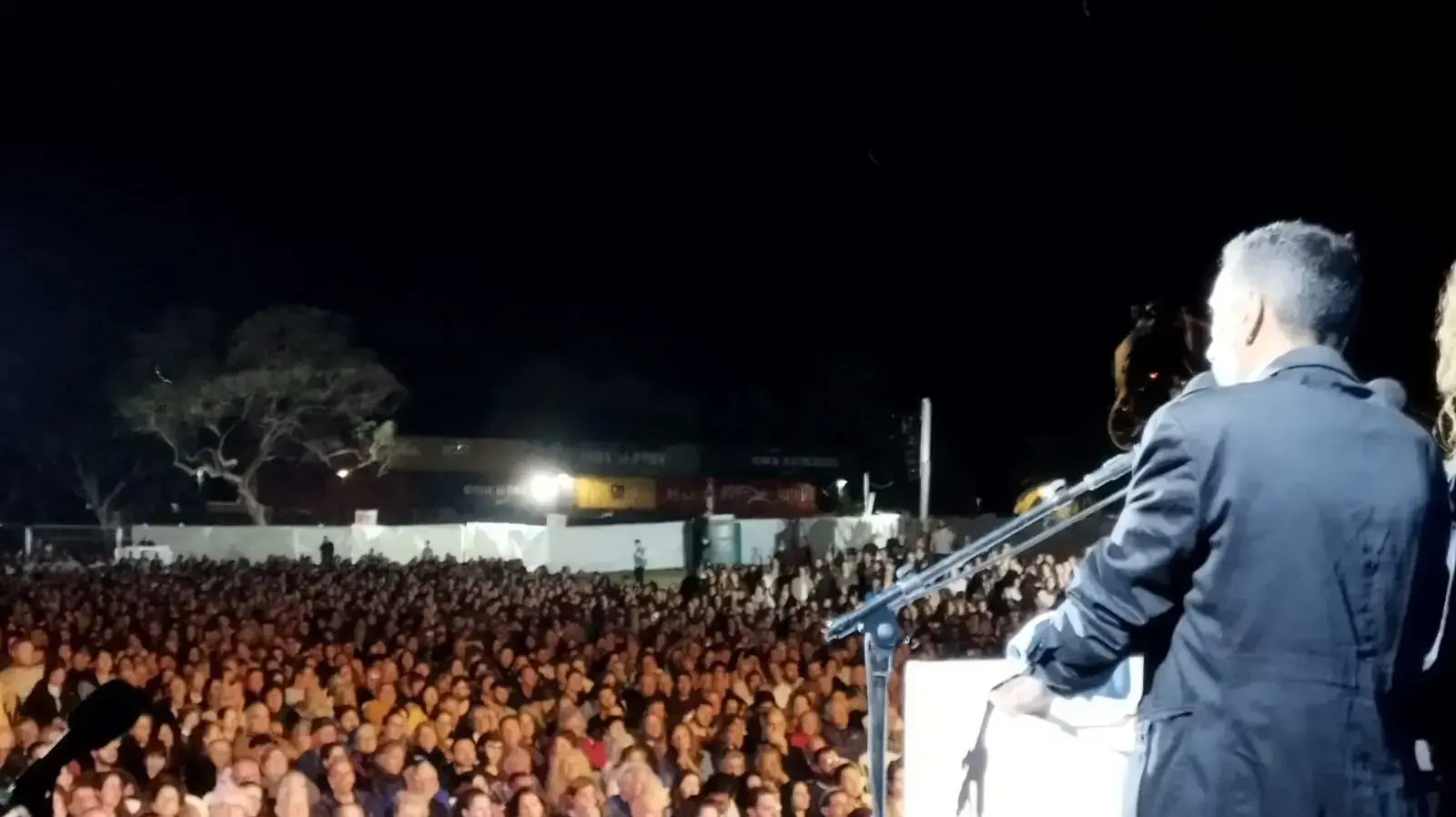 טקס יום הזיכרון הישראלי-פלסטיני בתל אביב
24 באפריל 2023 טקס יום הזיכרון הישראלי-פלסטיני בתל אביב
24 באפריל 2023