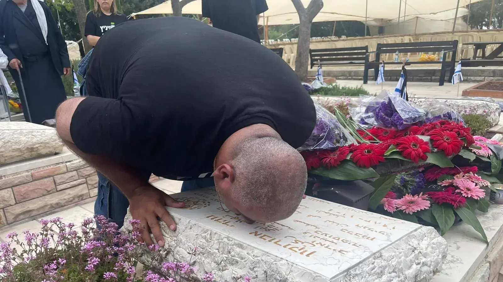 יום זיכרון טעון: מפגינים מנעו מהשרה גמליאל להיכנס לבית העלמין בעוספיא. יום זיכרון טעון: מפגינים מנעו מהשרה גמליאל להיכנס לבית העלמין בעוספיא.