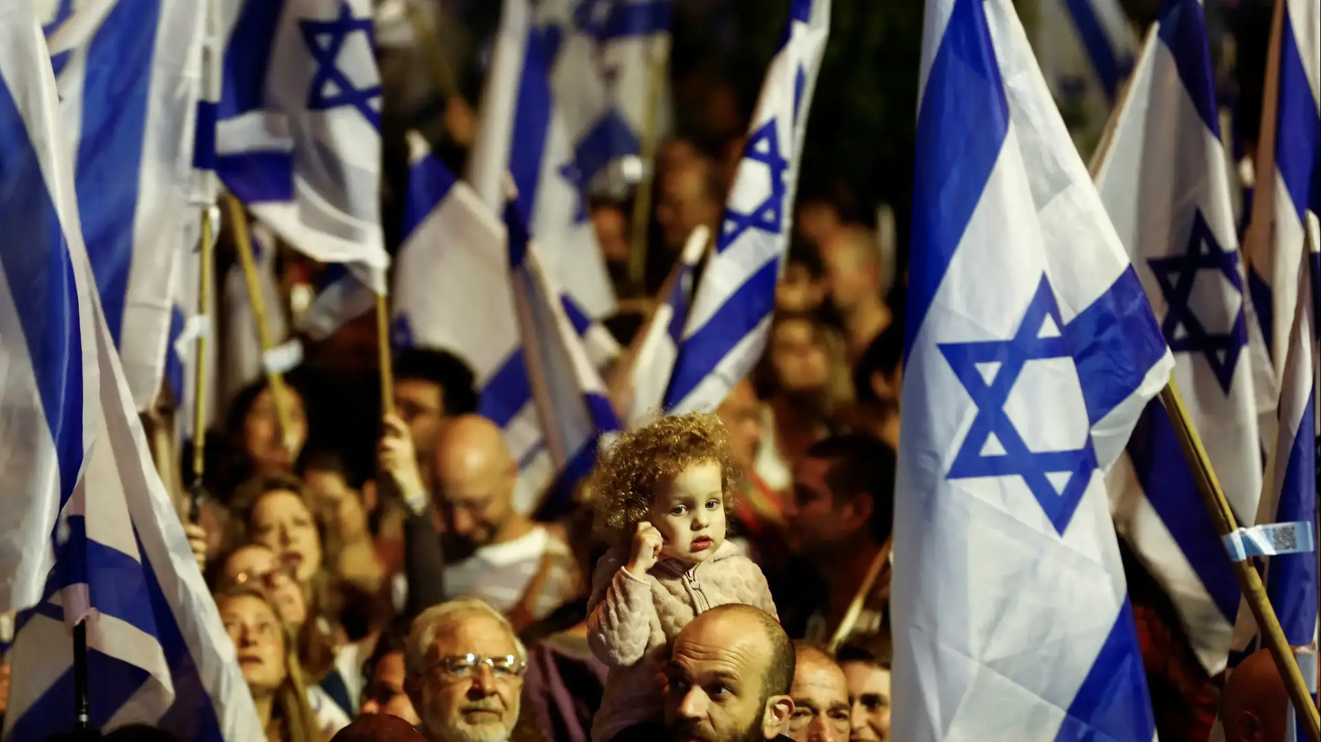 מחאת העצמאות בצומת קפלן בתל אביב
25 באפריל 2023 מחאת העצמאות בצומת קפלן בתל אביב
25 באפריל 2023
