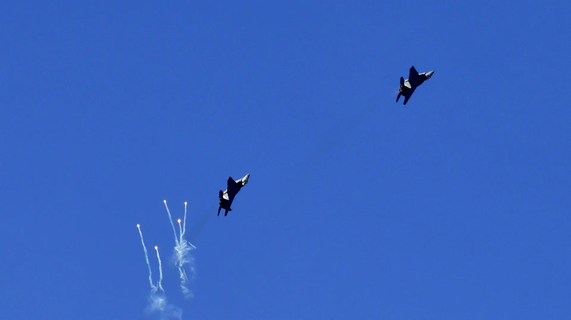 מטוס אדיר, אף 35, מטס חיל האוויר, יום העצמאות, חוף תל אביב,26 באפריל 2023 מטוס אדיר, אף 35, מטס חיל האוויר, יום העצמאות, חוף תל אביב,26 באפריל 2023