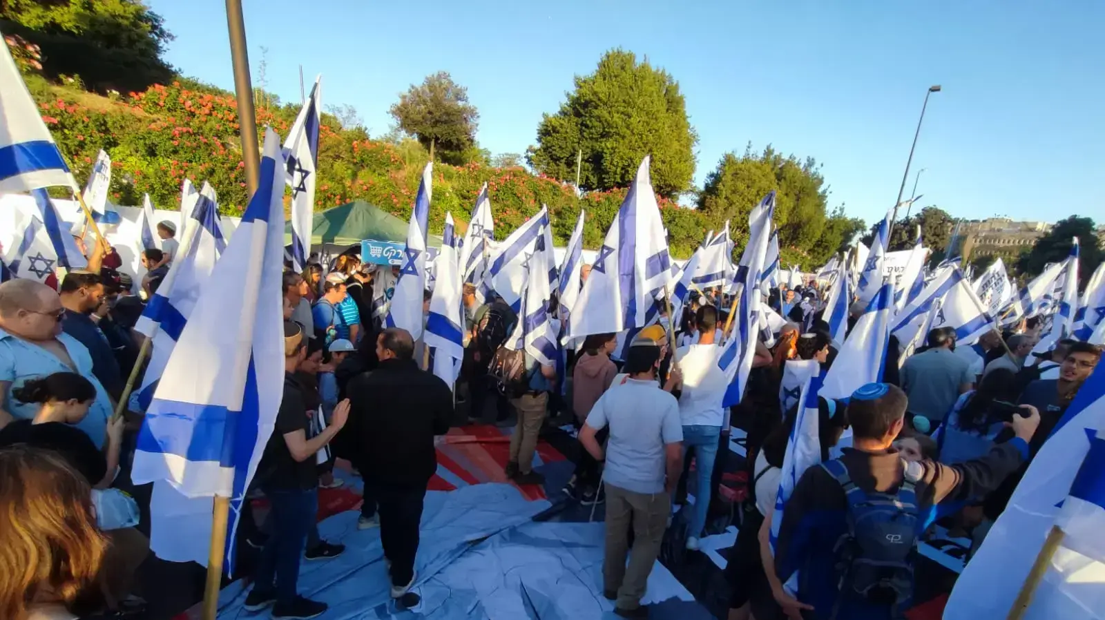 הפגנה בעד המהפכה המשפטית, ירושלים. 27 באפריל 2023 הפגנה בעד המהפכה המשפטית, ירושלים. 27 באפריל 2023