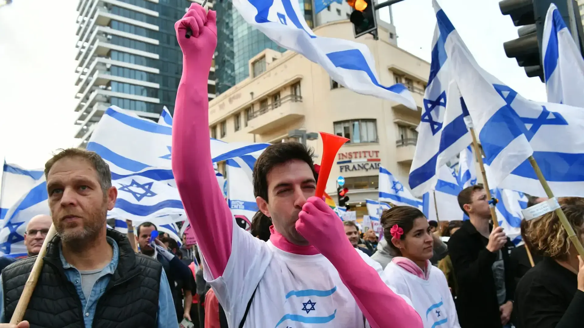 הפגנה נגד המהפכה המשפטית,תל אביב, 29 באפריל 2023 הפגנה נגד המהפכה המשפטית,תל אביב, 29 באפריל 2023