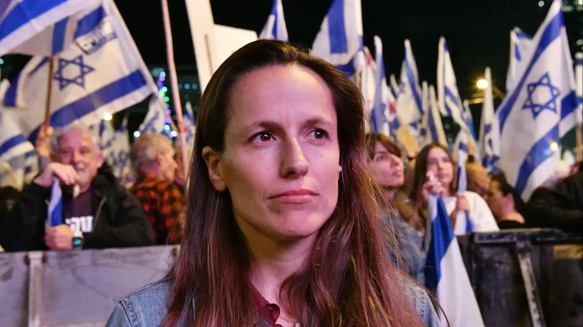 שירה אטינג, הפגנה נגד המהפכה המשפטית,תל אביב, 29 באפריל 2023 שירה אטינג, הפגנה נגד המהפכה המשפטית,תל אביב, 29 באפריל 2023