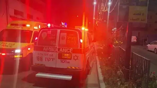 אם ושני בניה נמצאו ללא רוח חיים ועם סימני אלימות בביתם בטייבה. 1 במאי 2023 אם ושני בניה נמצאו ללא רוח חיים ועם סימני אלימות בביתם בטייבה. 1 במאי 2023