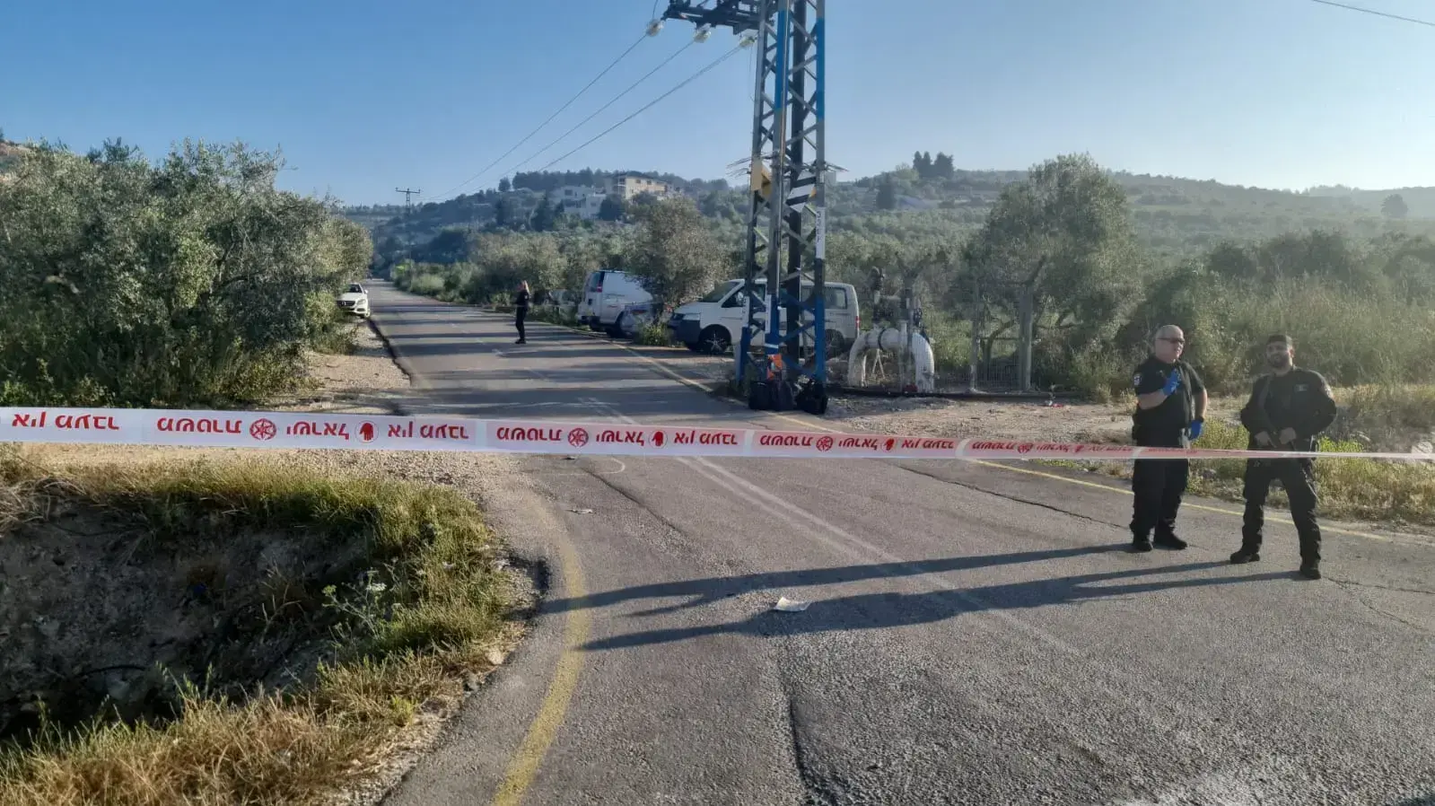 בן 31 נורה למוות בכביש 65 סמוך לוואדי ערה, תמונות מזירת הרצח. 2 במאי 2023 בן 31 נורה למוות בכביש 65 סמוך לוואדי ערה, תמונות מזירת הרצח. 2 במאי 2023