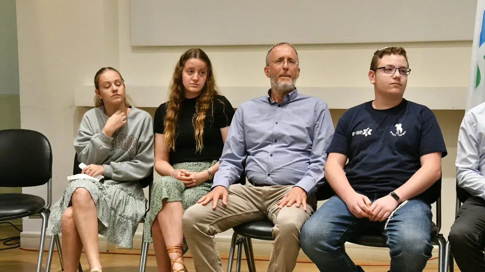 מפגש בבית החולים בילינסון בין מושתלי איבריה של לאה לוסי די ז"ל לבין הרב ליאו די ובנותיו. 2 במאי 2023 מפגש בבית החולים בילינסון בין מושתלי איבריה של לאה לוסי די ז"ל לבין הרב ליאו די ובנותיו. 2 במאי 2023