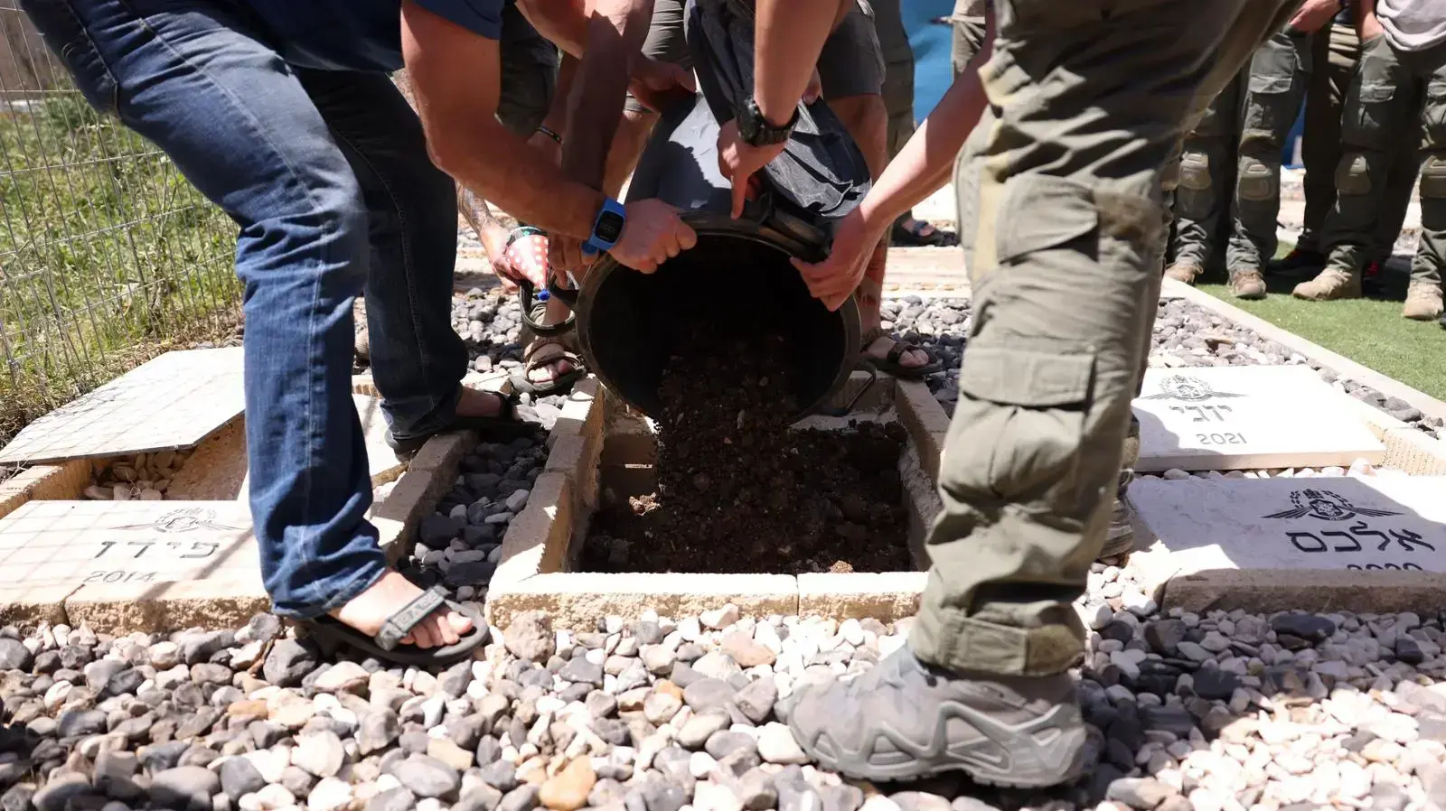 הלווית כלב ימ"מ ג'נגו שנפל בפעילות מבצעית בשכם. 4 במאי 2023
הלווית כלב ימ"מ ג'נגו שנפל בפעילות מבצעית בשכם. 4 במאי 2023